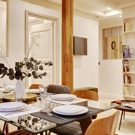 Appartement Elegant In Le Marais Parijs